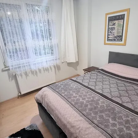 2 Bedroom - Close To Metro Istanbul